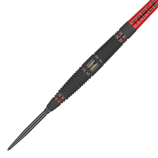 Target Scope 04 Swiss Point steel darts Das Bild zeigt einen Target Scope 04 Swiss Point Steeldart. Der Dart hat ein schwarzes, geriffeltes Griffstück mit roten Akzenten und einer silbernen Spitze.