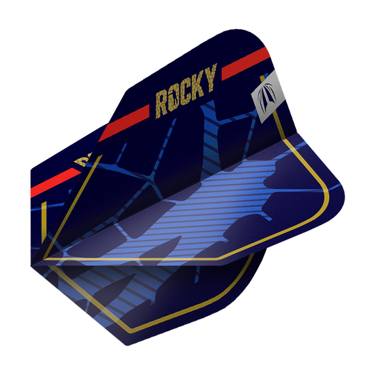 Das Bild zeigt das Produkt "Target Pro Ultra Josh Rock GEN1 No6 Flights - 3 Sets". Die Dartflights sind dunkelblau mit goldener Umrandung, rotem Streifen und der Aufschrift "ROCKY".