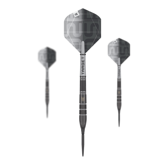 Target Nathan Aspinall X Echo Swiss Point steel darts Das Bild zeigt drei Steeldarts des Modells "Target Nathan Aspinall X Echo Swiss Point". Die Darts haben ein modernes, silber-schwarzes Design mit dem Schriftzug "TARGET" auf dem Schaft.