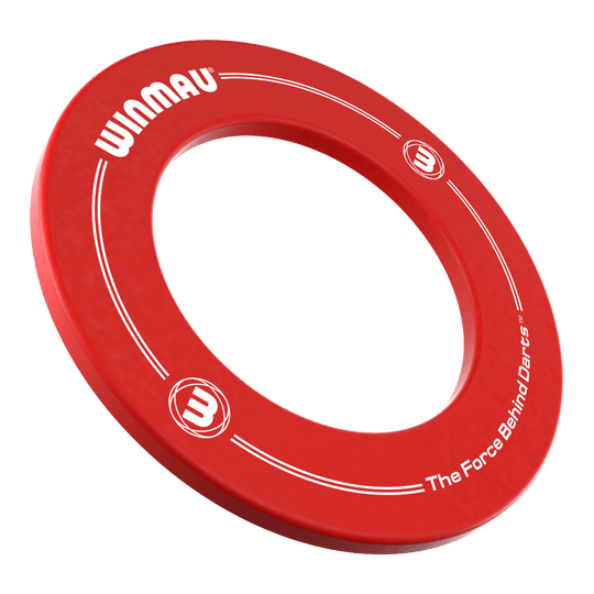 Winmau Dartboard Surround Dies ist ein roter Dartboard-Surround der Marke Winmau. Auf dem Rand steht der Schriftzug „The Force Behind Darts“.
