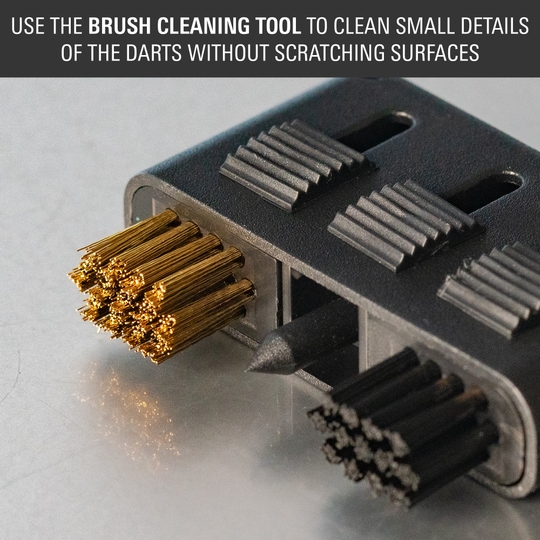 Abgebildet ist das Target Dart Servicing Kit. Es dient zur Instandhaltung und Optimierung von Darts.