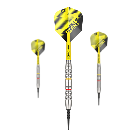 Das Bild zeigt drei Target Gabriel Clemens Brass Softdarts mit einem Gewicht von 18g. Die Darts haben gelb-schwarze Flights und einen silbernen Barrel mit farbigen Ringen.