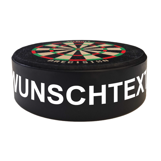 McDart Precision Mini Dartboard with custom text Dieses Bild zeigt ein Produktbild mit dem Dateinamen 765_McDart_Mini_Precision_Dartboard_Darthalter_2_Arial. Das genaue Produkt ist nicht angegeben.