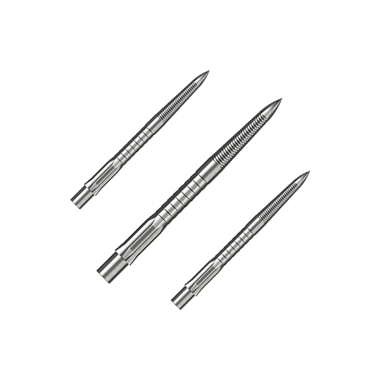 Das Bild zeigt drei silberne Steeldartspitzen mit feinem Micro-Grip. Sie sind 28 mm lang und sauber nebeneinander angeordnet.
