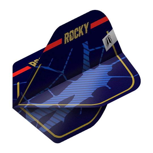 Target Pro Ultra Josh Rock GEN1 No2 Standard Flights - 3 Sets Das Bild zeigt drei Sätze der Target Pro Ultra Josh Rock GEN1 No2 Standard Flights. Die Flights sind dunkelblau mit goldener Umrandung und dem Schriftzug "ROCKY" in Gold.
