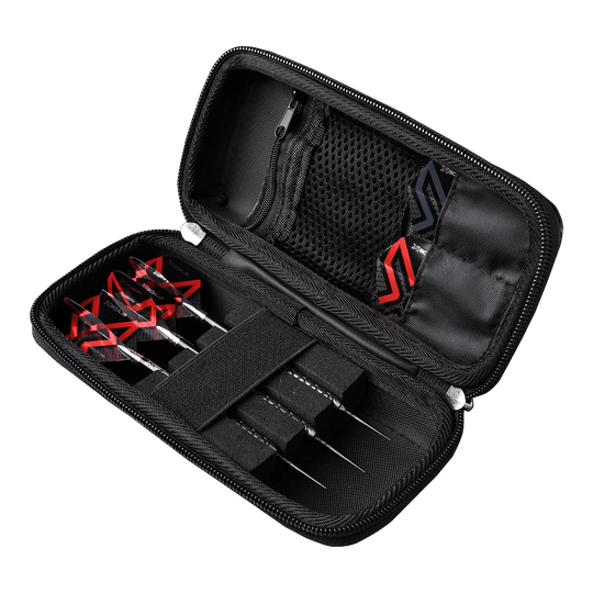 Winmau Blade X Armor G1 dart wallet Hier ist das Winmau Blade X Armor G1 Dartwallet abgebildet. Dieses Dartwallet dient zur sicheren Aufbewahrung von Dartzubehör.