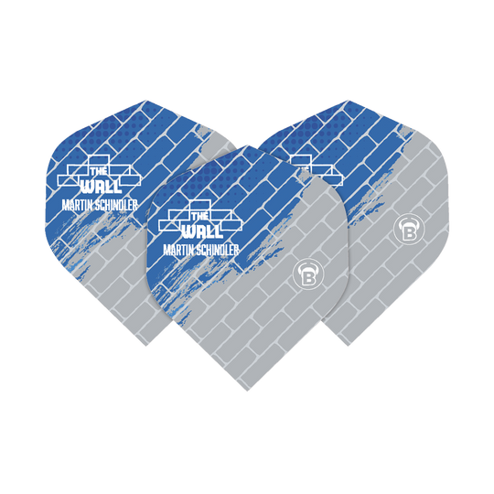 Das Bild zeigt drei Dartflights in Blau und Grau mit einem Ziegelmuster. Auf den Flights steht "The Wall Martin Schindler" in weißer Schrift.