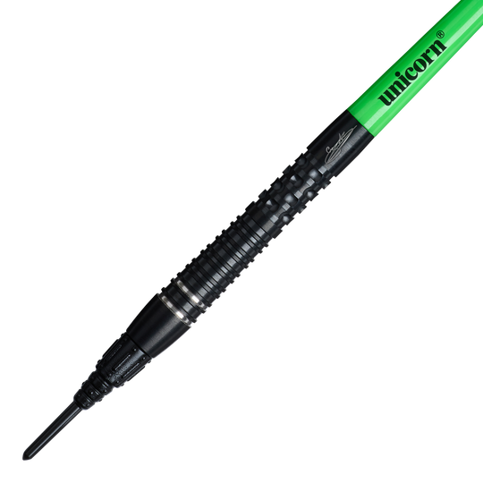 Unicorn Wraith Gary Anderson Phase 6 Soft Darts - 20g Auf dem Bild sind die Unicorn Wraith Gary Anderson Phase 6 Softdarts - 20g abgebildet. Das Produkt wird aus einer anderen Perspektive gezeigt.