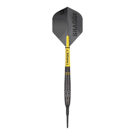Target Scott Williams Shaggy Black Soft Darts - 20g Dies ist ein Softdart namens "Target Scott Williams Shaggy Black Softdarts - 20g". Der Dart ist überwiegend schwarz mit gelben Akzenten und hat den Schriftzug "SHAGGY" auf der Flight.