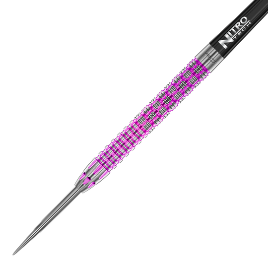 Red Dragon Tyrian Steeldarts Das Bild zeigt einen Red Dragon Tyrian Steeldart mit auffälligen lila und silbernen Mustern. Der Dart hat eine präzise gearbeitete Metallspitze und einen Nitro Tech Schaft.