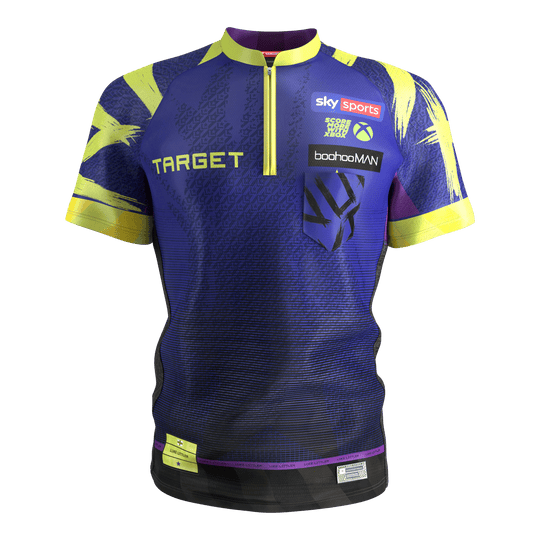 Hier ist das Target Luke Littler Dartshirt 2026 abgebildet. Das Shirt eignet sich ideal für Dartspieler.