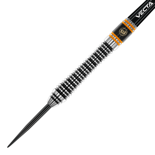 Winmau Danny Noppert Signature Edition 2 steel darts Das Bild zeigt einen Winmau Danny Noppert Signature Edition 2 Steeldart. Der Dart hat ein silbernes und schwarzes Rillendesign mit orangenen Akzenten.