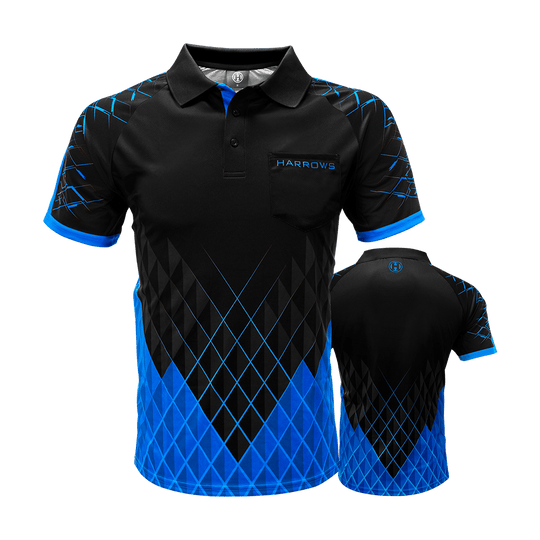 HRS-26135_Harrows_Paragon_Dartshirt_Blau_0 Das Bild zeigt das Harrows Paragon Dartshirt in Blau. Das Shirt hat ein modernes, schwarzes Design mit blauen Rautenmuster und blauen Akzenten an Kragen und Ärmeln.