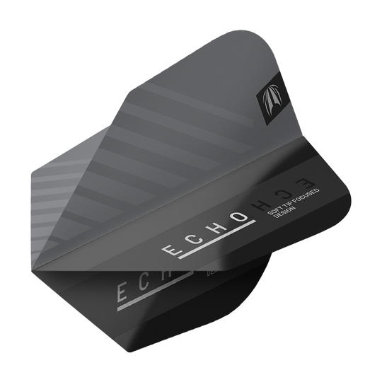 Das Bild zeigt das Produkt "Target ProUltra Echo No6 Flights". Es handelt sich um eine schwarze Dartflugfeder mit modernem, minimalistischem Design und der Aufschrift "ECHO".