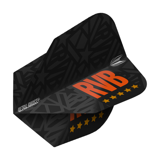 Das Bild zeigt ein schwarzes Dartflight mit einem Muster und dem großen orangefarbenen Schriftzug "RVB". Darunter befinden sich sechs gelbe Sterne und die Aufschrift "ULTRA GHOST+" in Weiß.