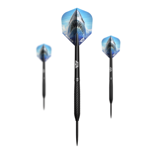 Bulls NL Shark Pro Black Steel Darts Das Bild zeigt drei schwarze Steeldarts mit dem Namen "Bulls NL Shark Pro Black Steeldarts". Die Flights der Darts sind mit dem Bild eines offenen Haifischmauls bedruckt.