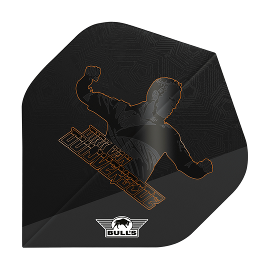 Bulls NL Player 100 Dirk Van Duijvenbode Edition 2 No2 Standard Flights Auf dem Bild ist ein schwarzes Dart-Flight mit einer Silhouette eines jubelnden Spielers und dem Namen "Dirk van Duijvenbode" zu sehen. Unten befindet sich das Logo der Marke "Bull's".