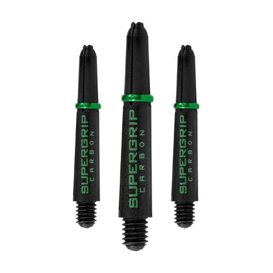 HR360_Harrows_Supergrip_Carbon_Shafts_Gr-n_33mm_10sZZZfPlSbL56 Das Bild zeigt drei schwarze Harrows Supergrip Carbon Shafts mit grünen Ringen. Die Schrift „SUPERGRIP CARBON“ ist in grüner Farbe auf den Schäften zu sehen.