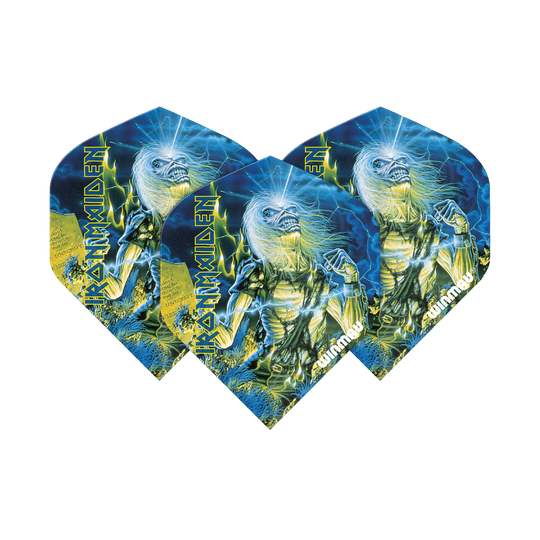 Das Bild zeigt drei Dart-Flights mit dem Motiv "Iron Maiden Life After Death" von Winmau. Auf den Flights ist das bekannte Albumcover in leuchtenden Blau- und Gelbtönen abgebildet.