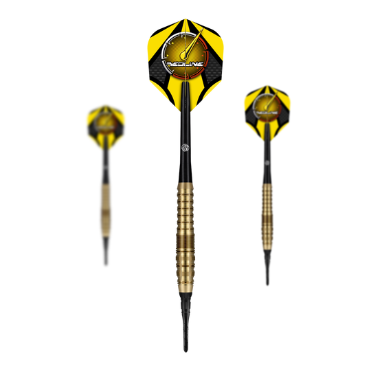 Shot Redline Gizmo Soft Darts - 20g Das Bild zeigt drei Softdarts des Produkts "Shot Redline Gizmo Softdarts - 20g". Die Darts haben gelb-schwarze Flights und einen gerillten, goldfarbenen Schaft.