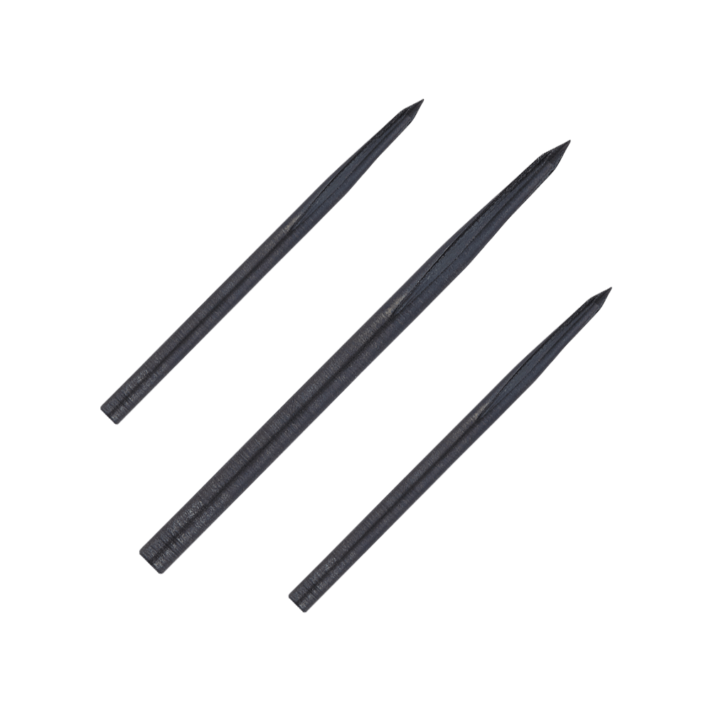 Unicorn Volute Noir steel dart tips Das Bild zeigt drei schwarze Steeldartspitzen des Produkts „Unicorn Volute Noir“. Sie sind länglich, spitz zulaufend und aus Metall gefertigt.