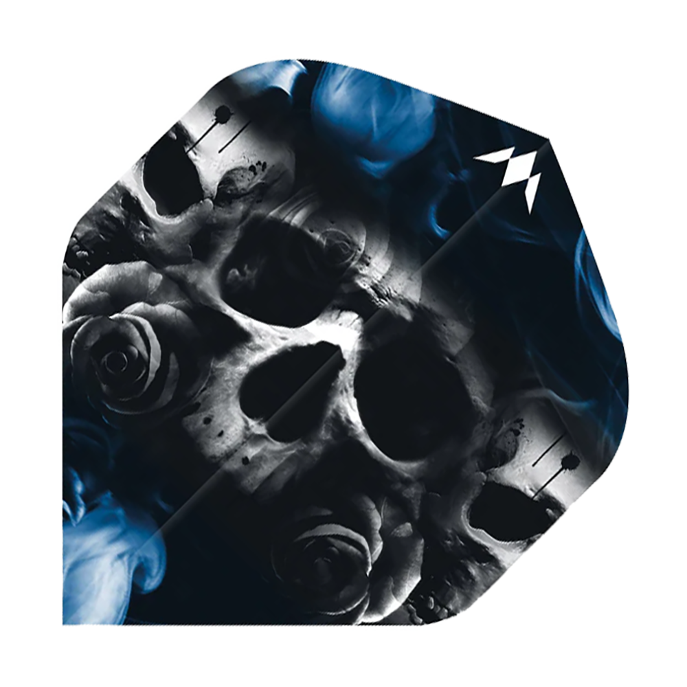 Mission Solo Shaun McDonald No2 Standard Flights Das Bild zeigt einen Dartflight mit einem auffälligen Totenkopf- und Rosenmotiv vor einem blauen Rauchhintergrund. In der oberen rechten Ecke befindet sich ein kleines, weißes Symbol.